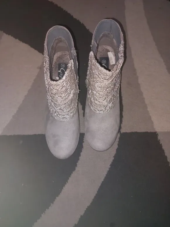 Schicke Halbstiefel