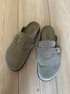 Schlappen aus Leder - Clogs