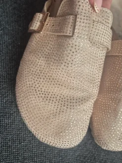 Schlappen mit Glitzer