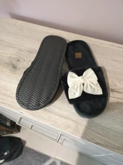 Schleifen Haus latschen/ Schuhe