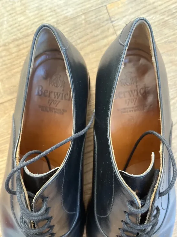 Schnürschuhe Berwick Brogues