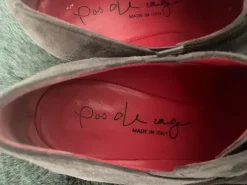Schnürschuhe, pas de rouge