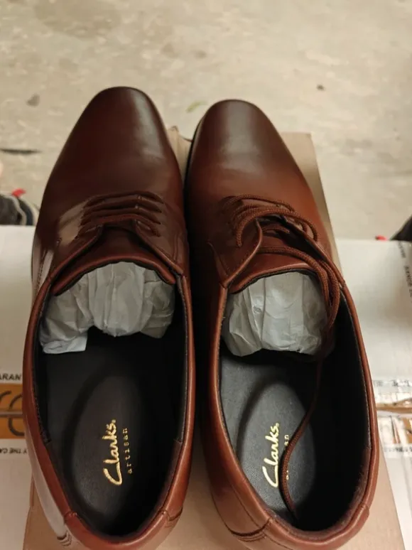 schonen Clarks