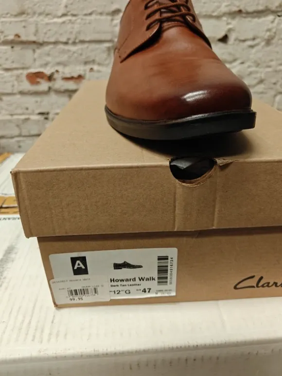 schonen Clarks