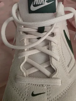 Schuhe