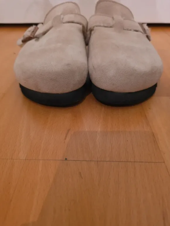 Schuhe beige Wildleder Optik 39 40 gefüttert modern trend