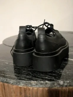 Schuhe In schwarz