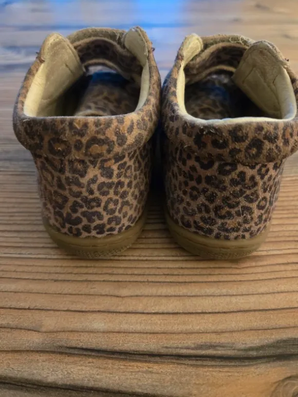 Schuhe Leo