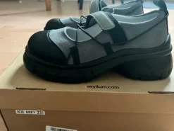 Schuhe von Asyllum Gr. 37, Neu