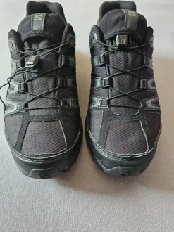 Schuhe von Salomon