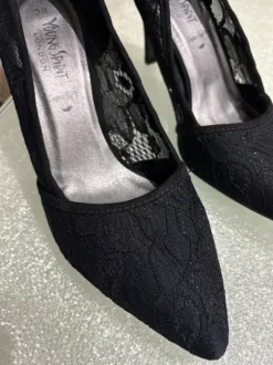 Schwarz High Heels Pumps aus spitze