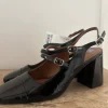 Schwarze Absatzschuhe