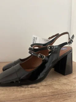 Schwarze Absatzschuhe