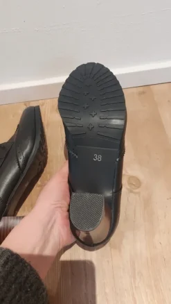 Schwarze Absatzschuhe Größe 38