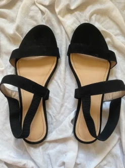 Schwarze flache Sandalen Riemchen Sommer Schuhe