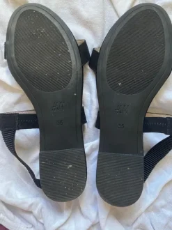 Schwarze flache Sandalen Riemchen Sommer Schuhe