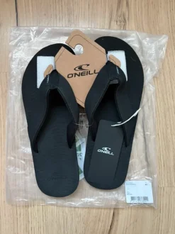 Schwarze Flip Flops O‘Neill Gr.43