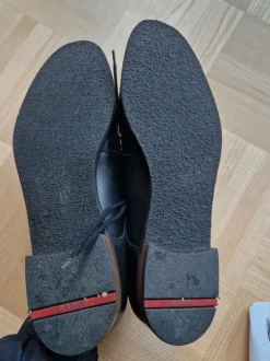 Schwarze Glattleder Schnürschuhe