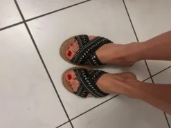 Schwarze Glitzer-Sandalen