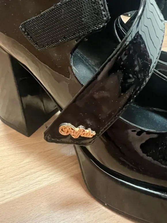 Schwarze hohe schuhe gr 37
