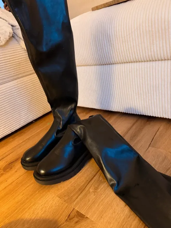 Schwarze Overknee Boots Gr. 42