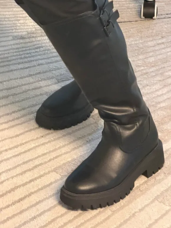 Schwarze Plateau Stiefel 43 / wie neu