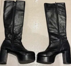 Schwarze Plateau Stiefel Damen