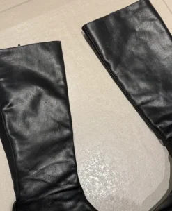 Schwarze Plateau Stiefel Damen
