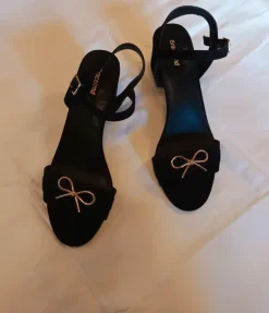 Schwarze Pumps