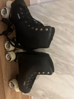 Schwarze Rollschuhe Oxelo