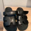 Schwarze Sandalen, Größe 39
