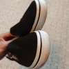 Schwarze Stoffschuhe