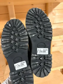 Schwarze Trachtenschuhe