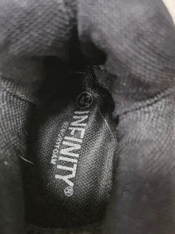 schwarze Turnschuhe von Infinity in Größe 42, sehr leicht