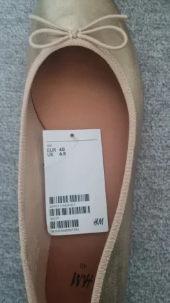 Süße ballerinas in Gold