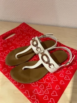 Süße Sommersandalen