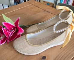 Süße Sommerschuhe mit Perlen.Gr 40.Neu