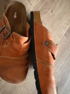 Sehr robuste Echtleder- Latschen
