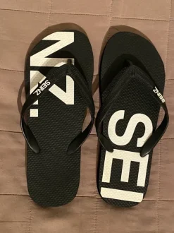 SEINZ. Flipflops Schwarz