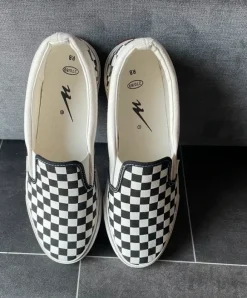 Shuang Xing Sneaker - NEU-