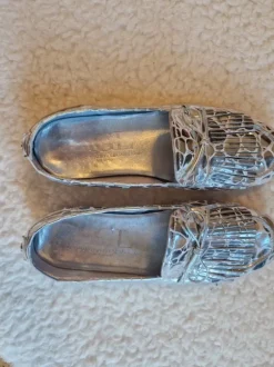 Silberne AygL Schuhe zu verkaufen