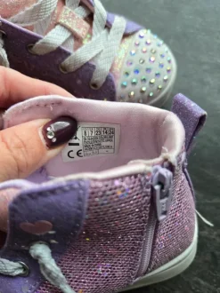 Skechers