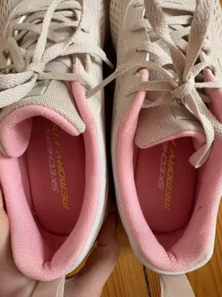 Skechers beige rosa