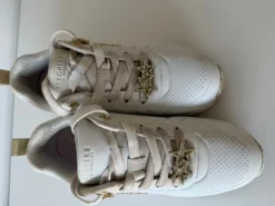 Skechers maat 34