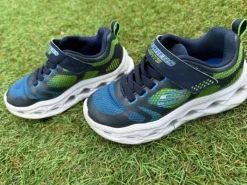 Skechers S Light - lichtjeschoenen maat 28