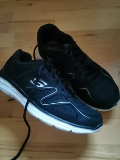 Skechers sneakers