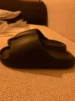 Slides Schwarz