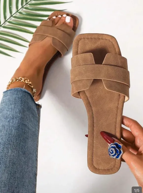 Slipper bruin