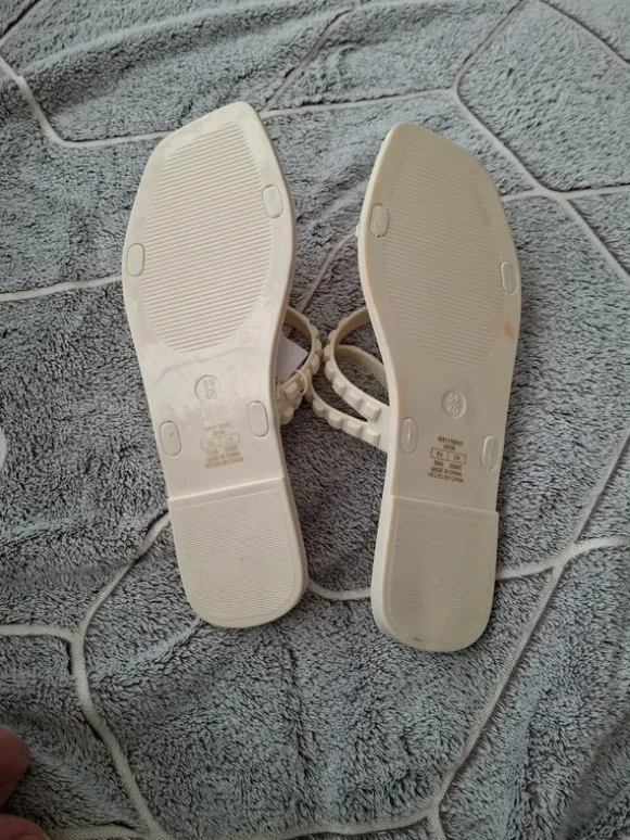 Slippers Stradivarius 39