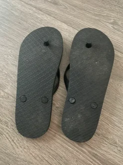 Slippers, studio JOB